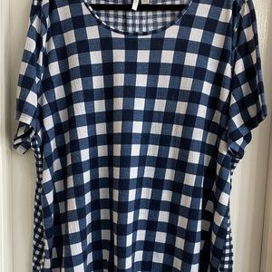 Womens Est 1946 (Cato’s) 22/24 Top